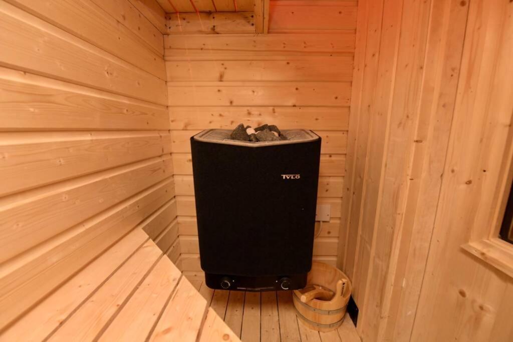Flanders Loft Luxury Apartment With Sauna Dungiven Extérieur photo