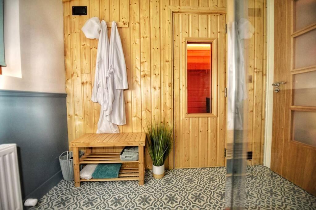 Flanders Loft Luxury Apartment With Sauna Dungiven Extérieur photo